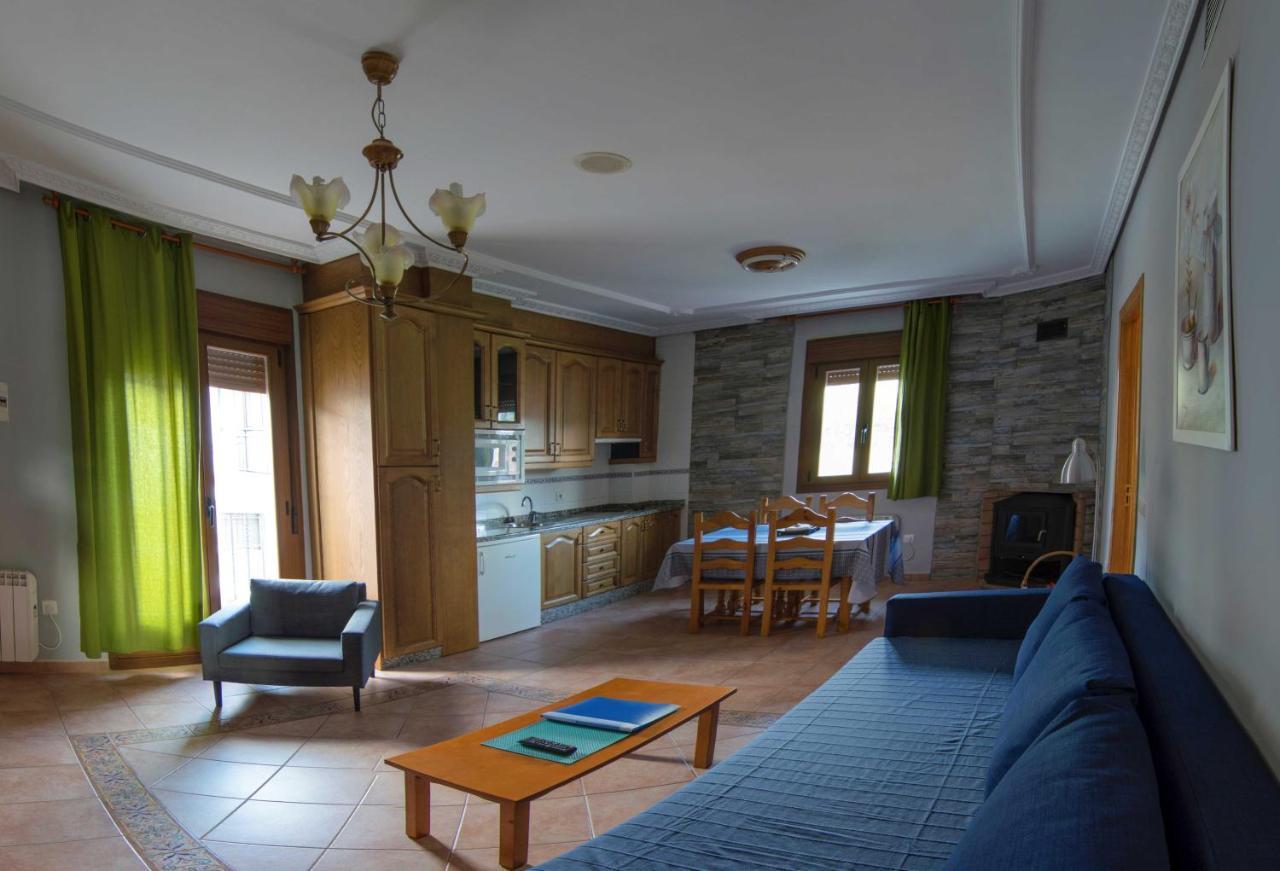 Apartamentos Rurales El Prado Пінофранкеадо Екстер'єр фото