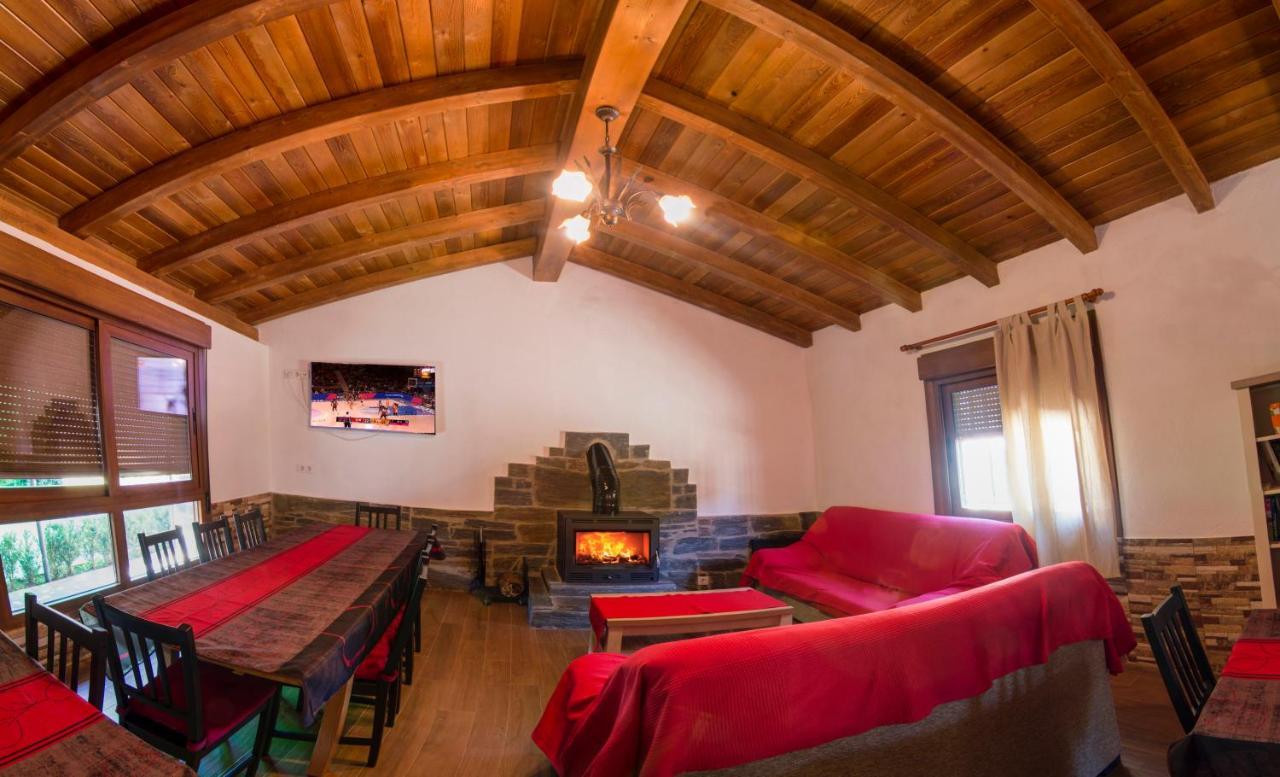 Apartamentos Rurales El Prado Пінофранкеадо Екстер'єр фото