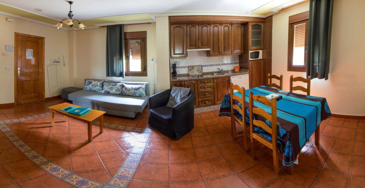 Apartamentos Rurales El Prado Пінофранкеадо Екстер'єр фото