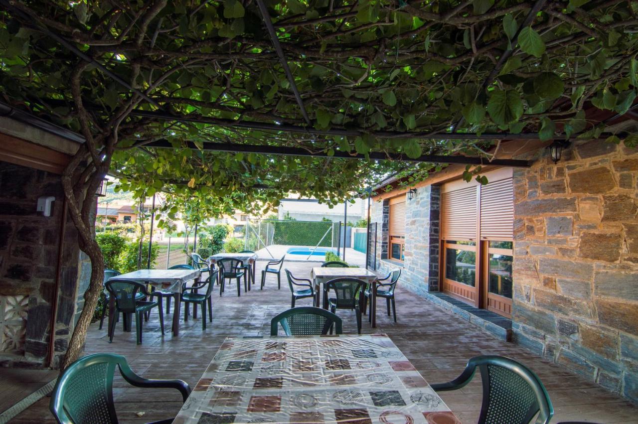 Apartamentos Rurales El Prado Пінофранкеадо Екстер'єр фото