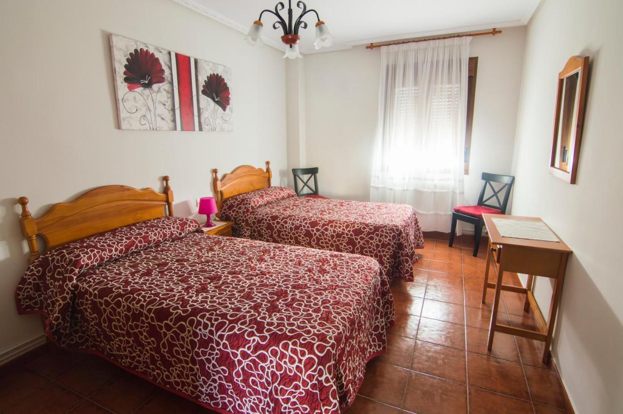 Apartamentos Rurales El Prado Пінофранкеадо Екстер'єр фото