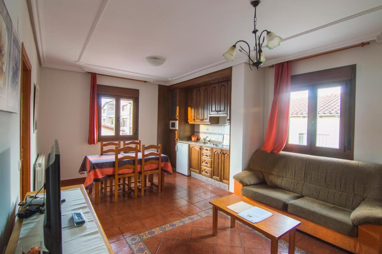 Apartamentos Rurales El Prado Пінофранкеадо Екстер'єр фото