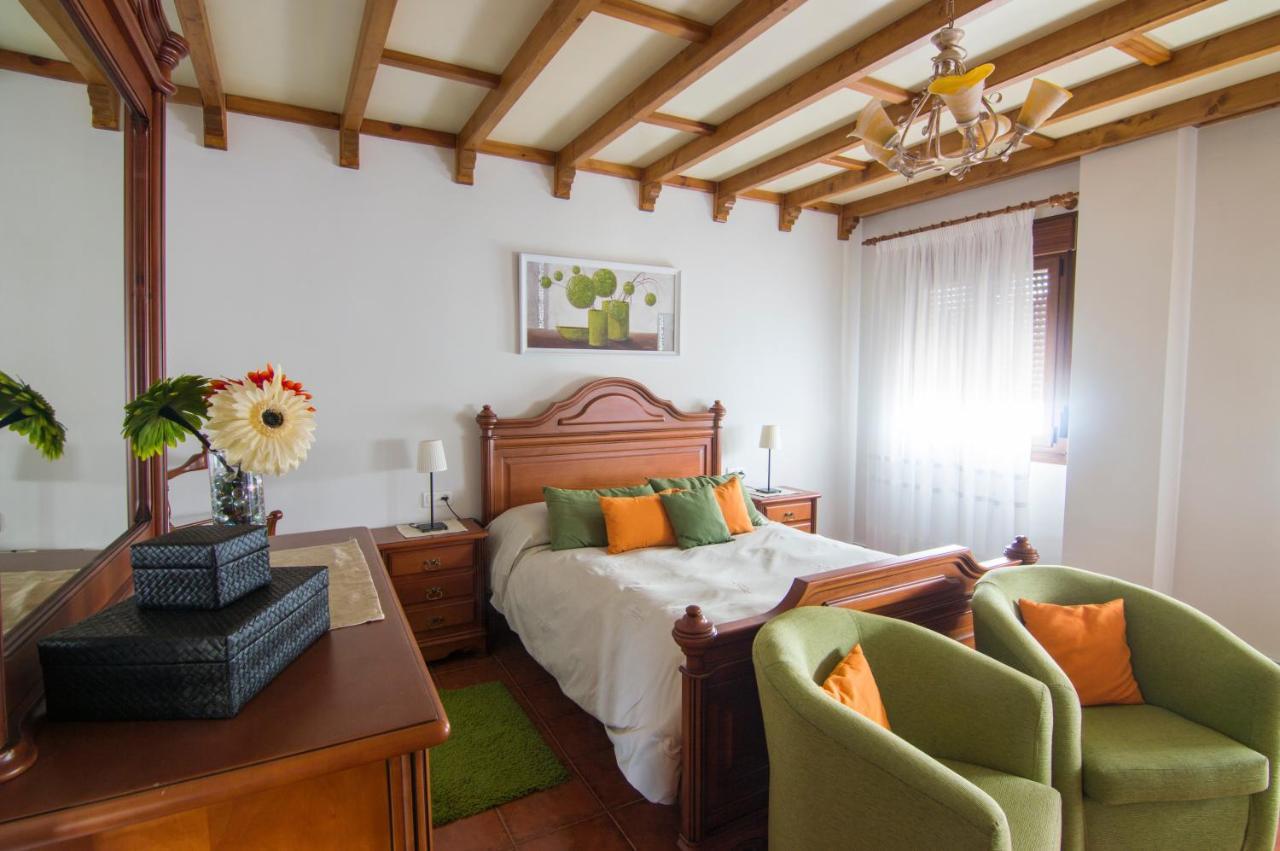 Apartamentos Rurales El Prado Пінофранкеадо Екстер'єр фото